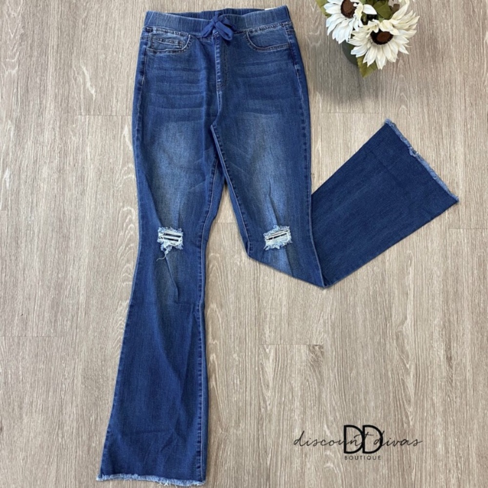 Size Large YMI Stretch pull on flare jeans